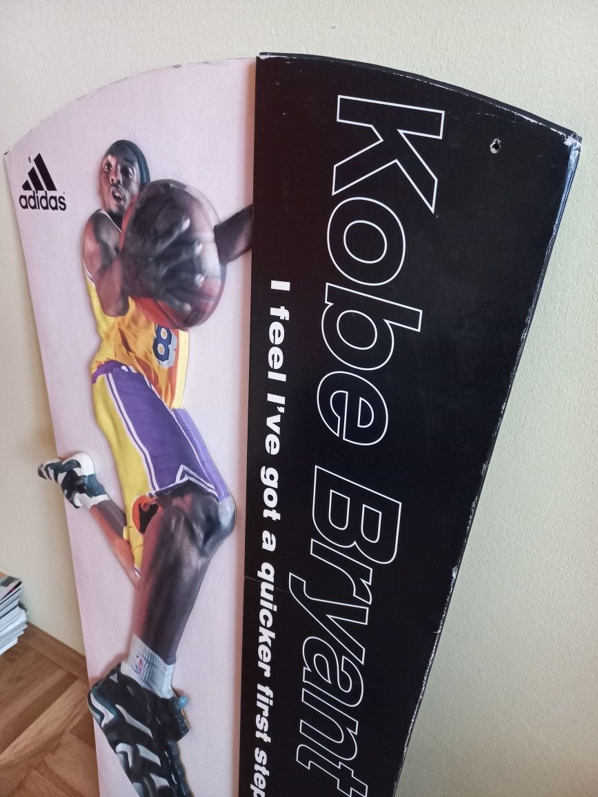 Kobe Bryant witryna sklepowa adidas plakat NBA