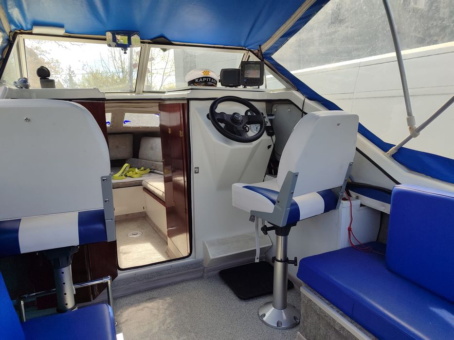 Sprzedam Łódź Dolphin z silnikiem zaburtowym