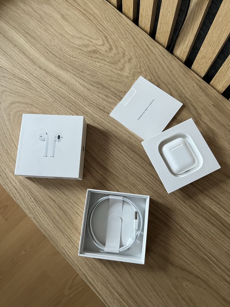 Apple Airpods 2 Gen