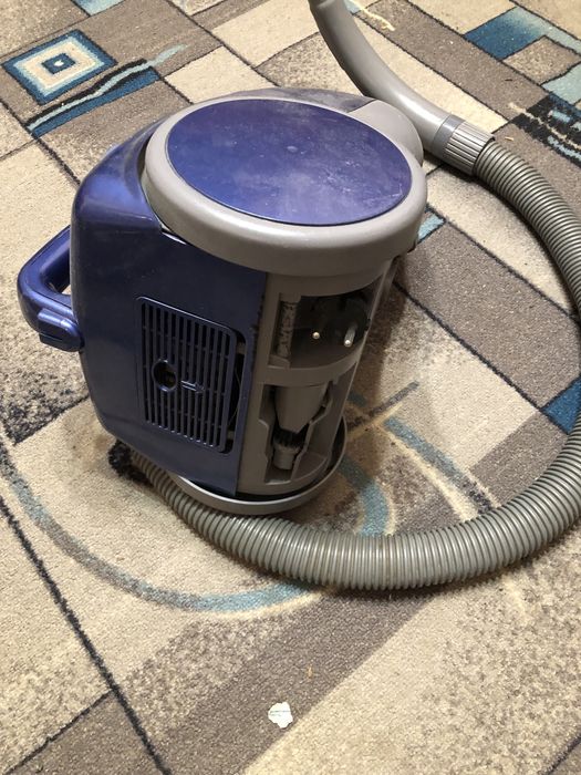 Продам пылесос ровента