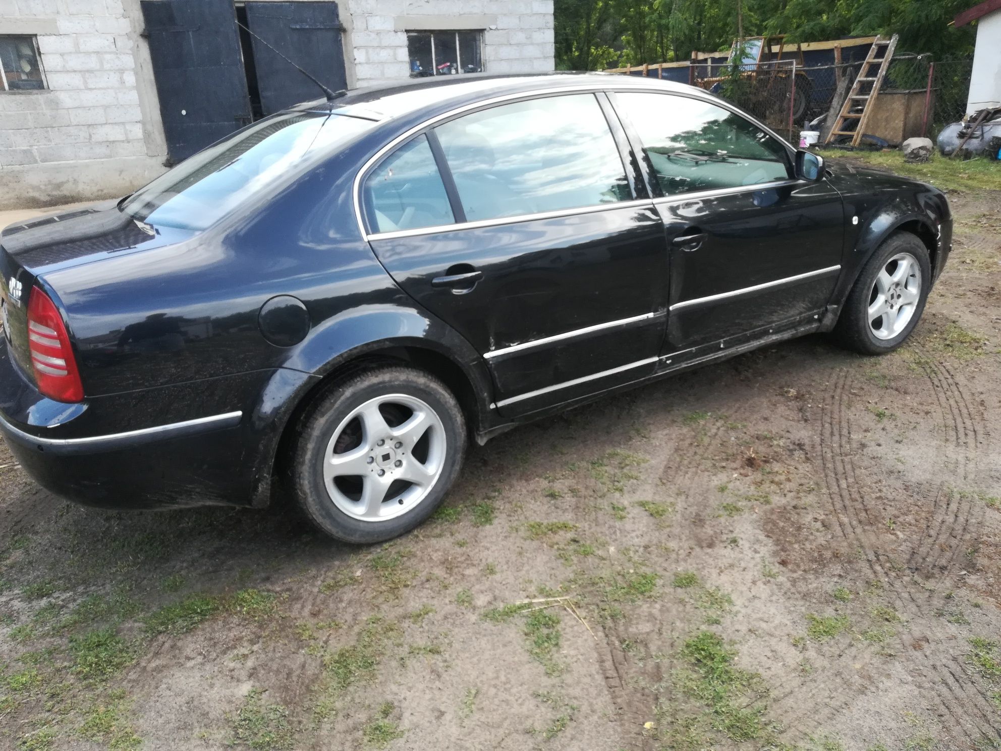 Skoda superb 2.5 V6 TDI kod 9910 cała na części