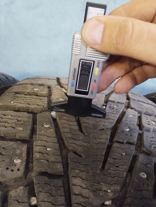 Шины зимние Nokian SUV шипы 255 55 r18