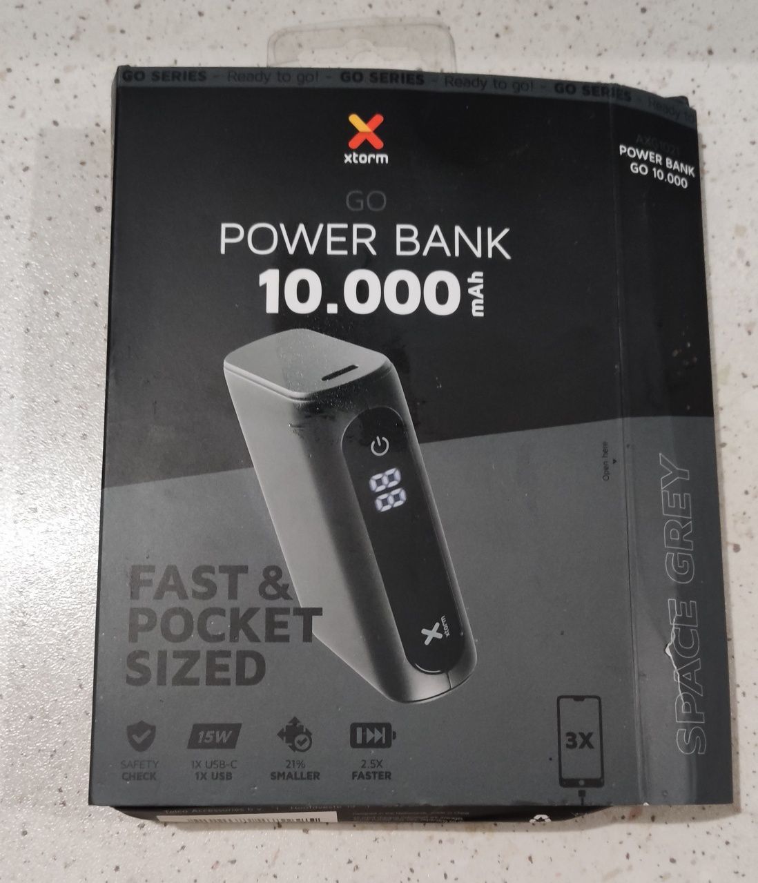 Power Bank . Nowy