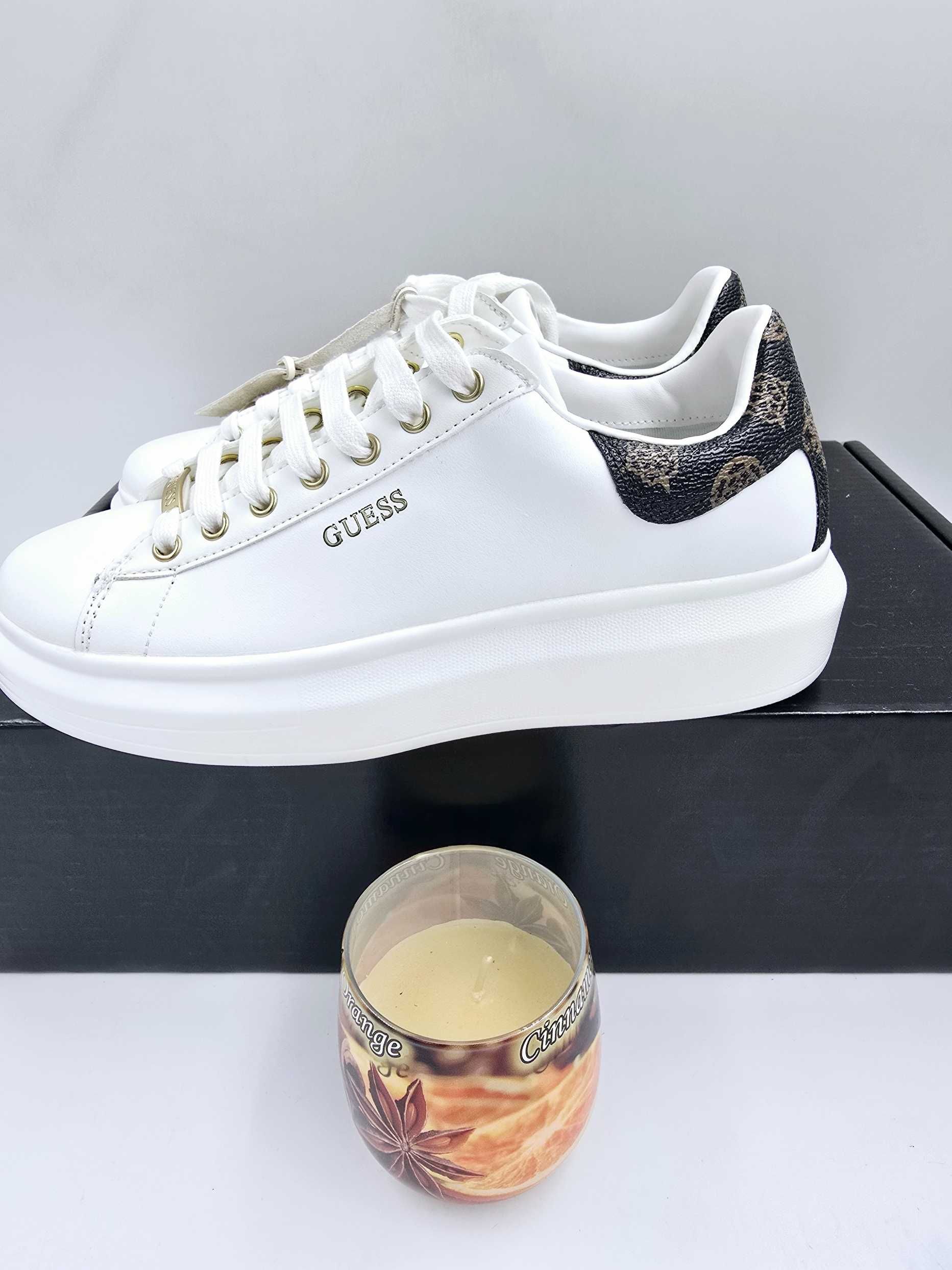 Buty damskie Sneakersy białe skórzane GUESS Vibo R.40