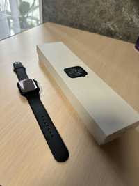 Продам Apple Watch (Series SE) 2021GPS 44 mm