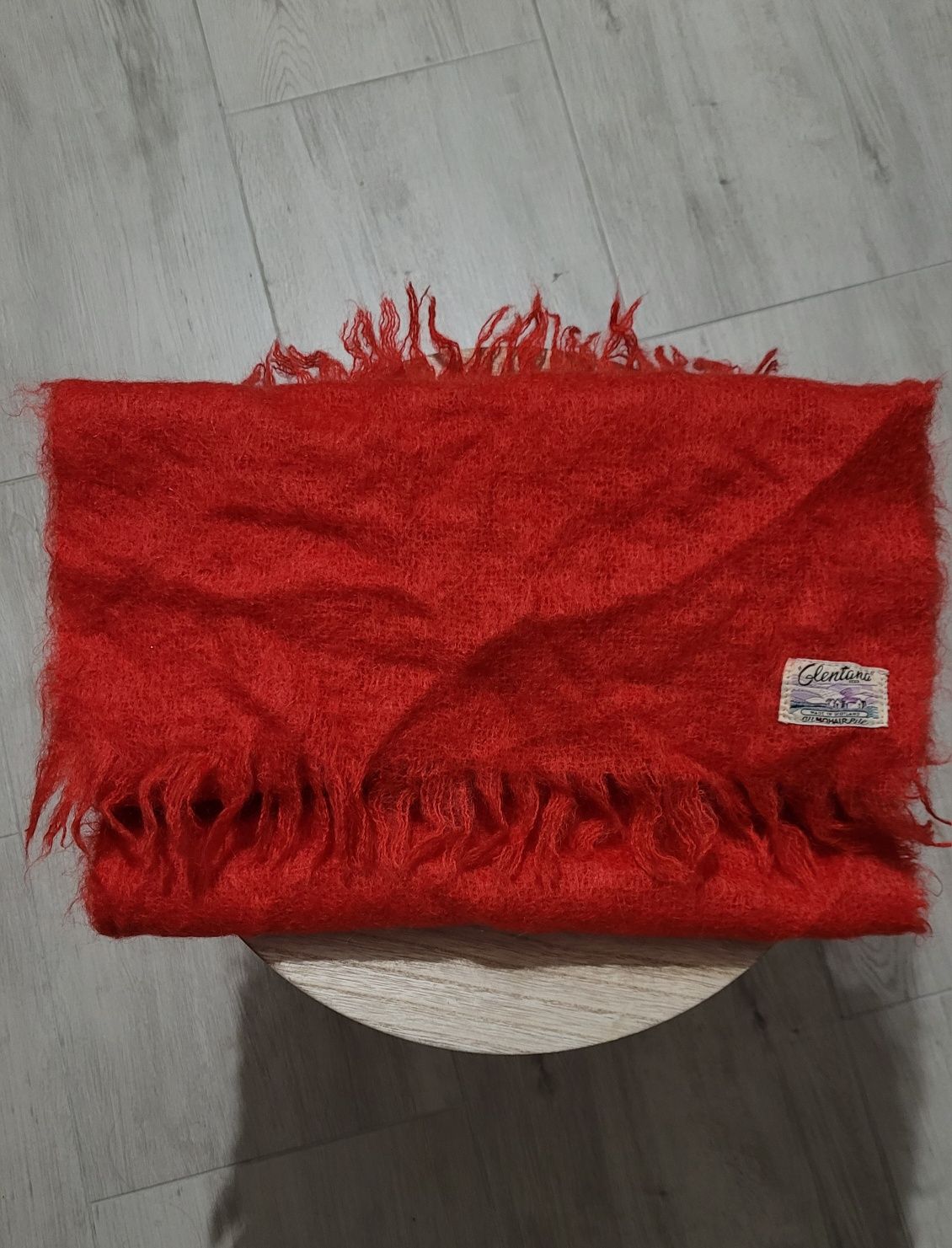 Czerwony szalik wełniany szal moher na zimę