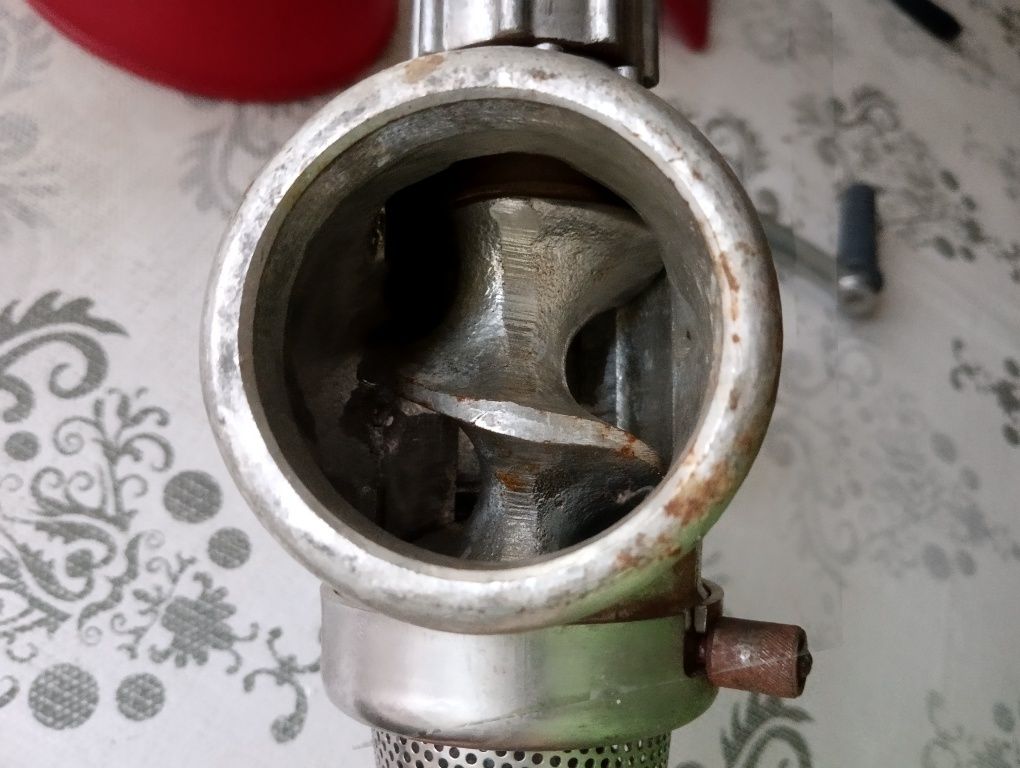 Продам шнековую соковыжималку 1981 г
