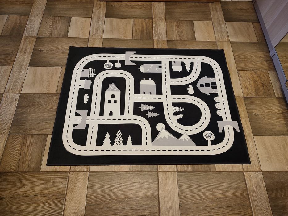 Nowy dywan do pokoju dziecięcego Ikea