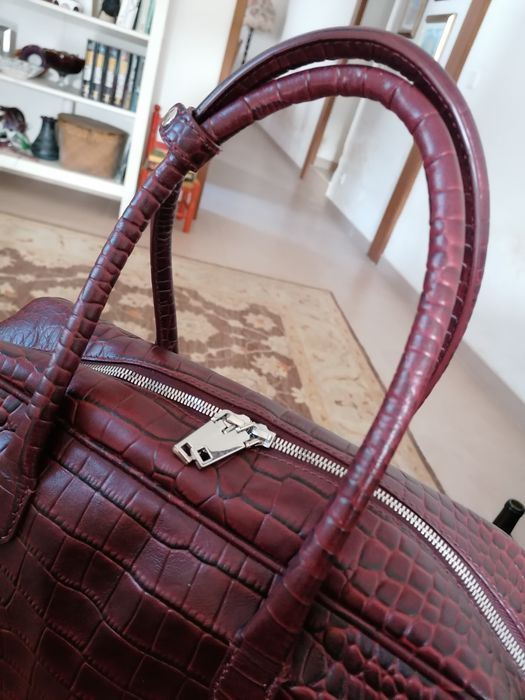 Mala de mão Mango, de pele, bordeaux, em ótimo estado, pouco uso