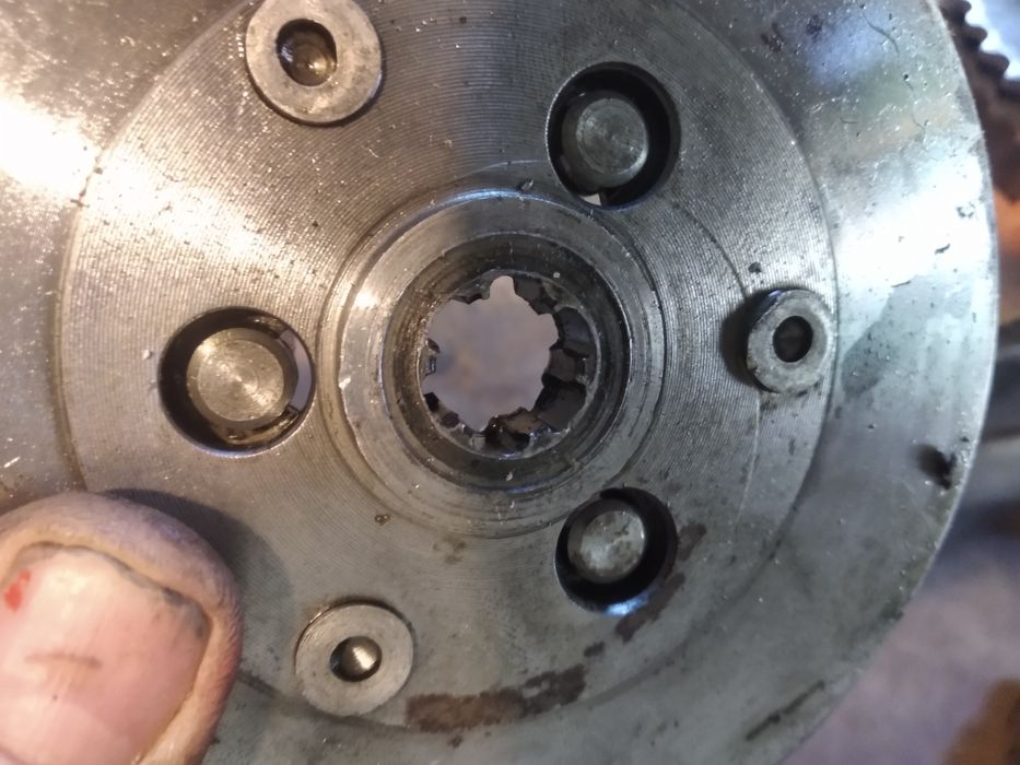 Зчеплення ,головки та кришки картера ява