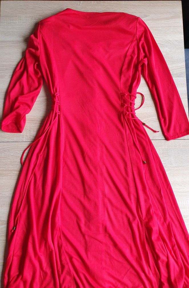Elegancka midi czerwona sukienka na komunię wyjścia itp rozmiar XL