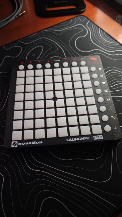 Novation Launchpad Mini MK2