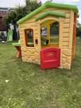 Domek piknikowy z patio Little tikes ogrodowy