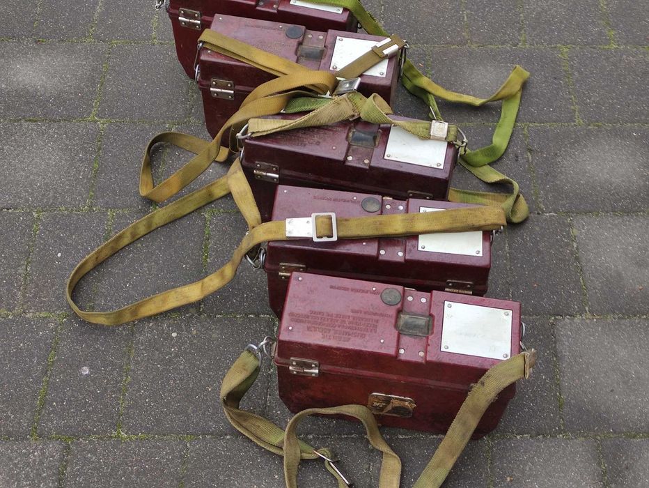 Telefon polowy wojskowy zabytkowy pakiet 5 sztuk RRL CCCP