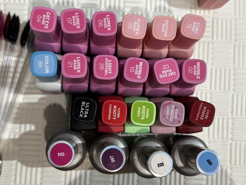 Продаж матеріалів для манікюру Львів