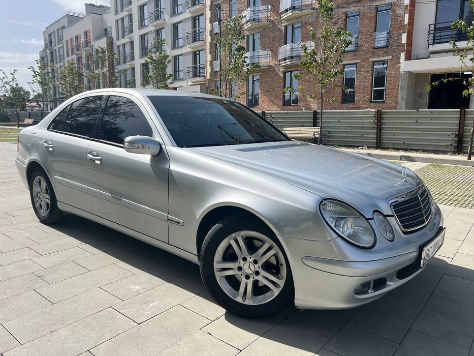 Mercedes Benz W211 E200K