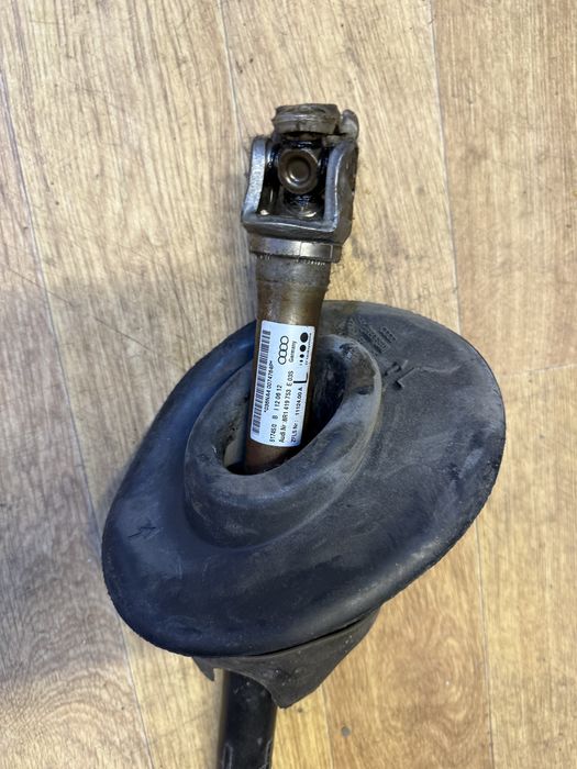 Рульовий вал Audi Q5