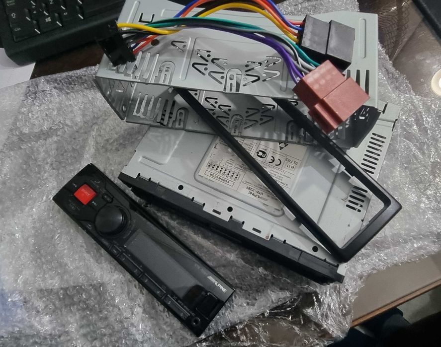 Alpine UTE-72BT como novo, com Bluetooth