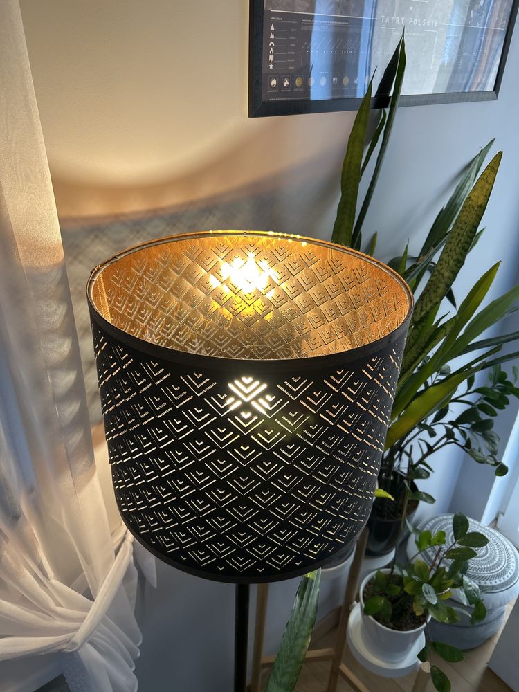 Lampa stojąca podłogowa czarna klosz Ikea Nymo