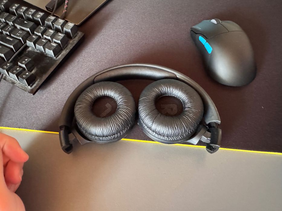 Продаю jbl навушники