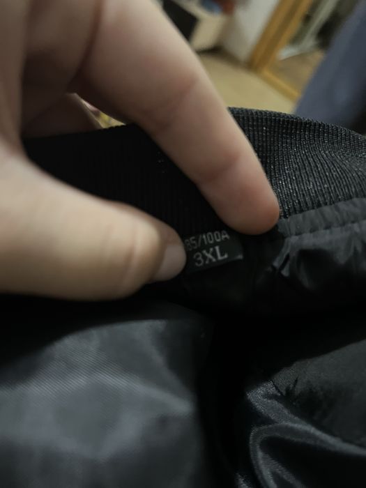 куртку-бомбер Hinder Wality