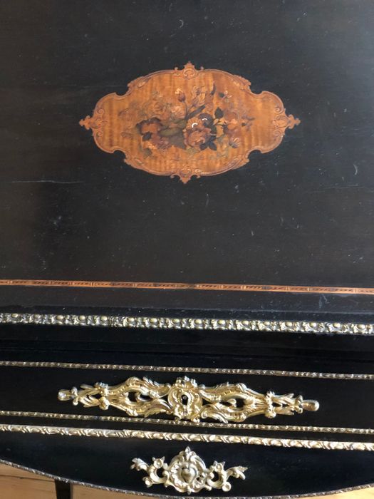 Bardzo ładny sekretarzyk XIX w , intarsja !!!