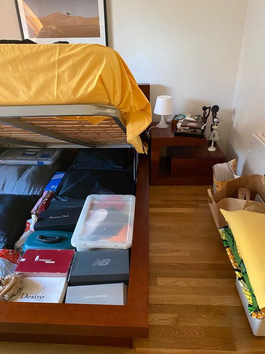 Cama casal CEREJEIRA com arrumos(Muito bom estado e qualidade)