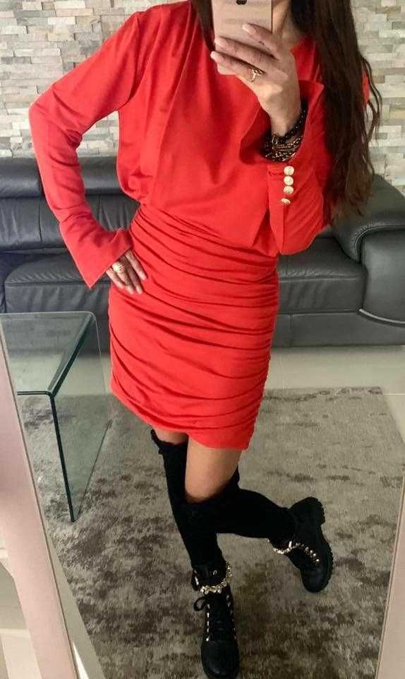 Sukienka dopasowana By o la la