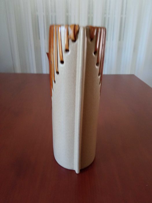 Vaso decorativo em loiça