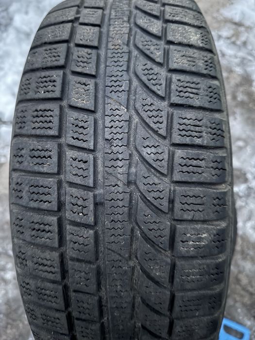 Резина зима 195-65-15.  185-65-15. 205-55-16
