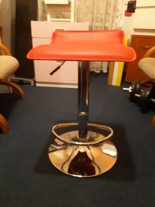 Krzesło regulowane wysokość do baru