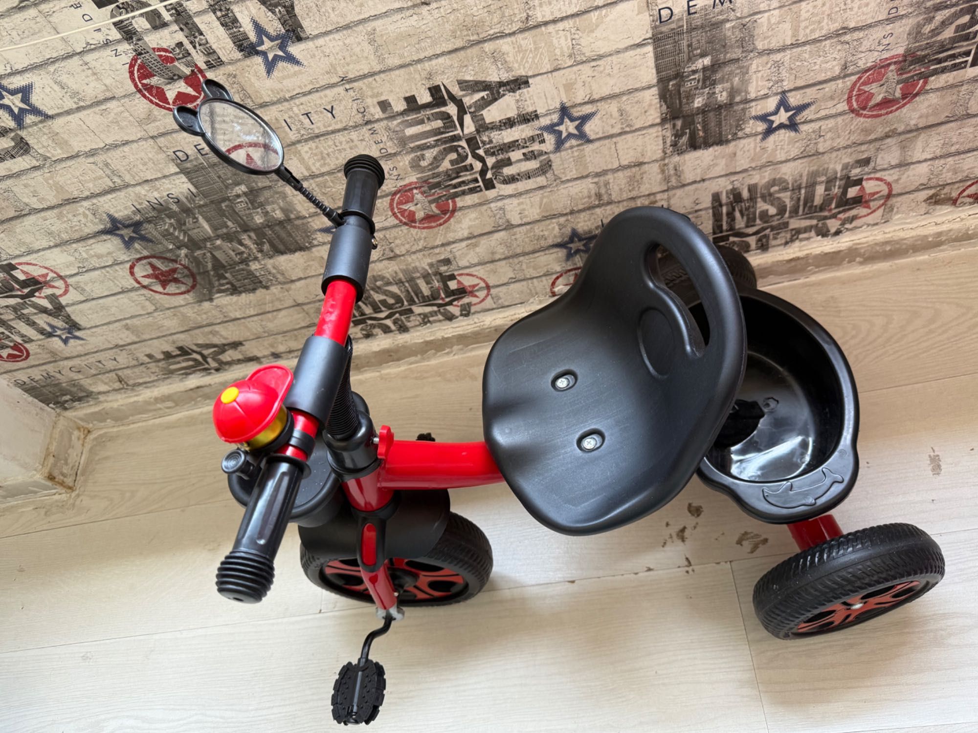 Tricycle for kids
