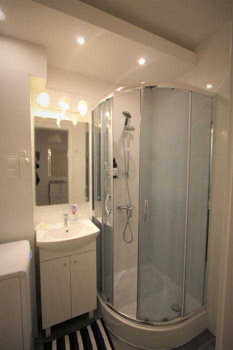 Kawalerka 28m2 na ul. Orzeszkowej, Śródmieście, balkon, parking.