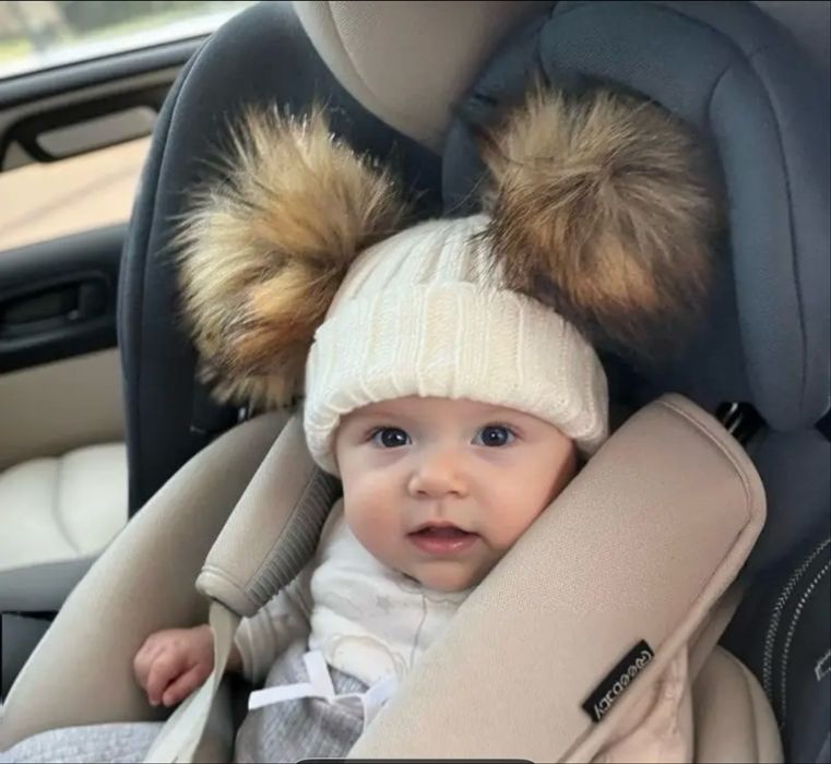 Набір шапка з помпонами шарф 2-6р білий  комплект хутро натуральне