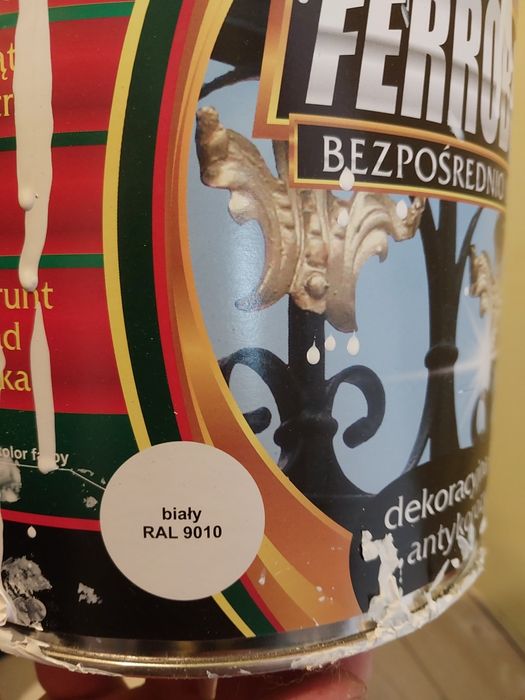 Farba olejna biała