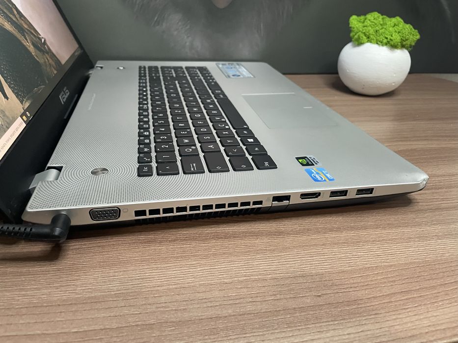 Мощный, большой ноутбук Asus/FHD/Core i7/SSD+HDD/Nvidia Geforce GTX650