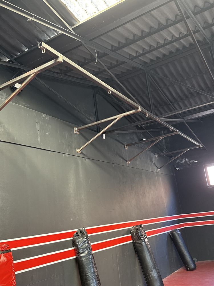 2 suportes de sacos de boxe parede!