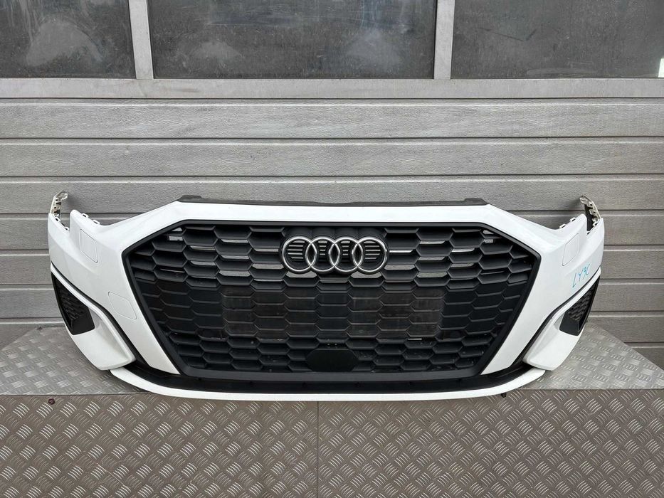 Audi a3 8y Бампер передний в цвет рест дорест