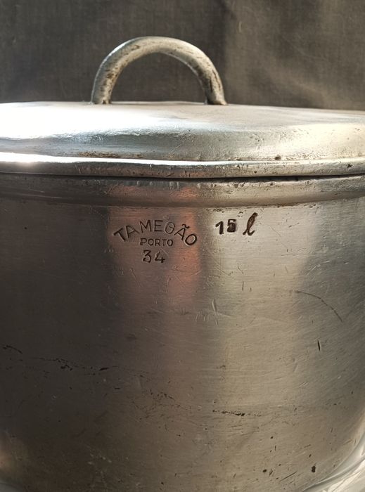 Panela antiga alumínio fundido