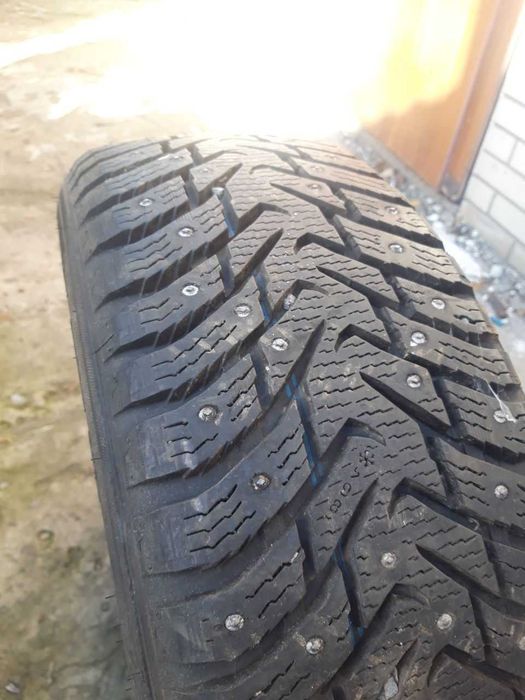 Шина nokian hakkapeliitta 215/60r17