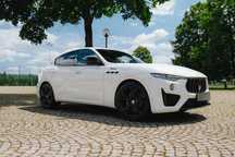 Maserati Levante Maserati Levante Modena od fana marki SQ4 430 KM