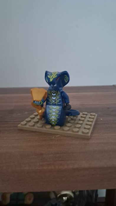 Figurki ninjago hipnokobra i pythor