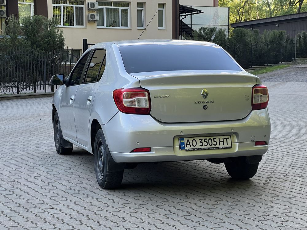 Renault Logan 1.6 газ/бенз 2013р терміново