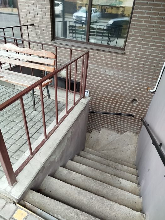 Здам в оренду зручне нежитлове підвальне приміщення в центрі міста