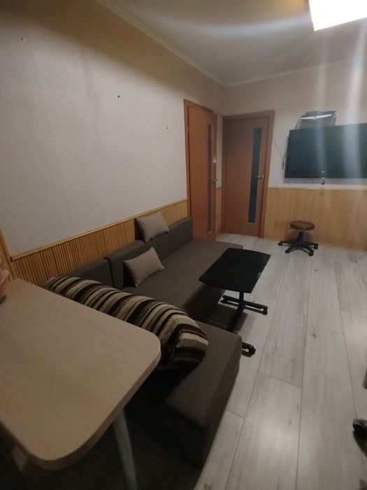 Здам 2-кімнатну квартиру-студію на Воскресенці поруч ТЦ “Квадрат”