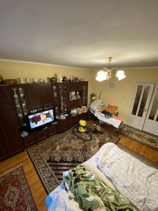 Продам будинок в Берегові