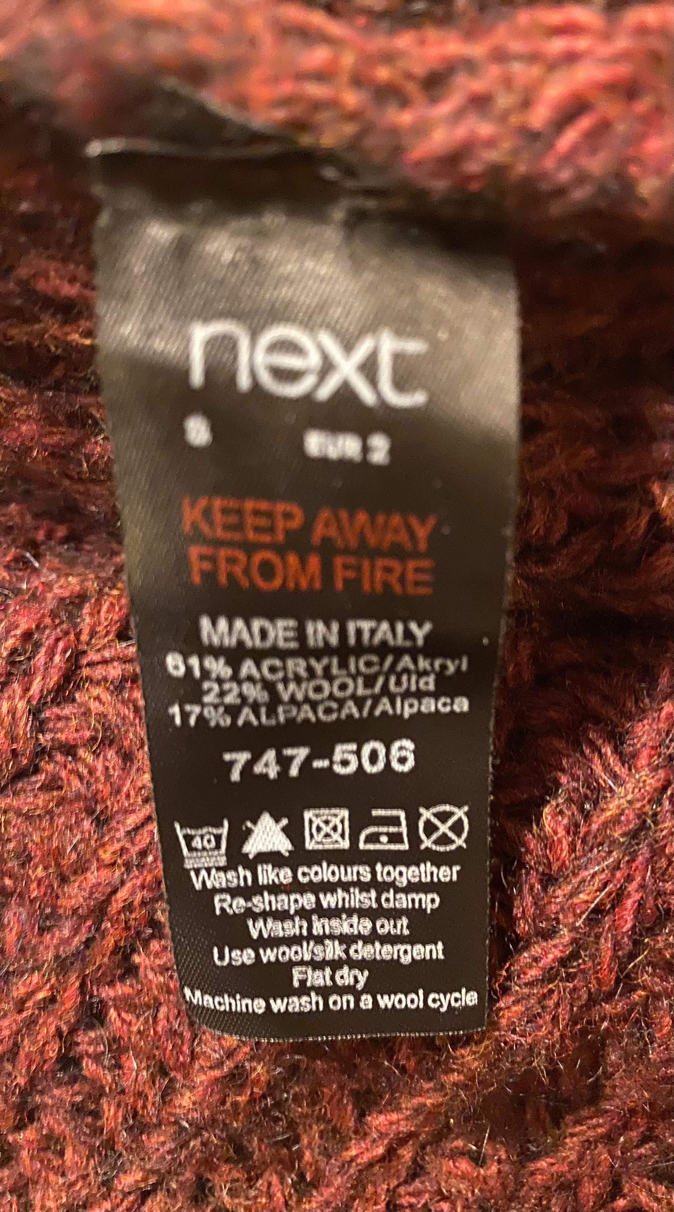 Długi sweter damski firmy Next s/m