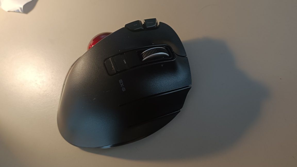 Nowa mysz bezprzewodowa ergonomiczna Elecom