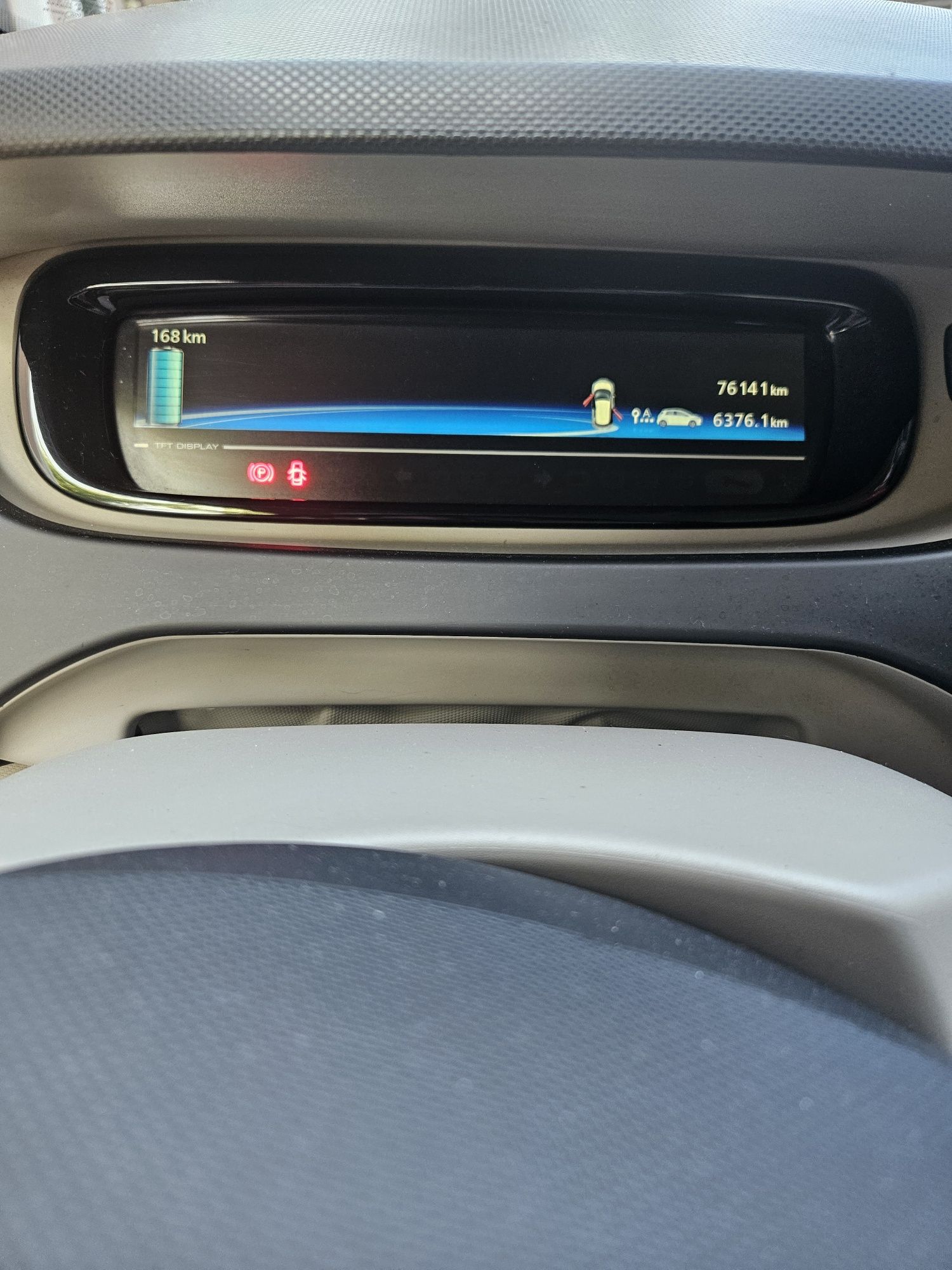 Продам свою Renault Zoe