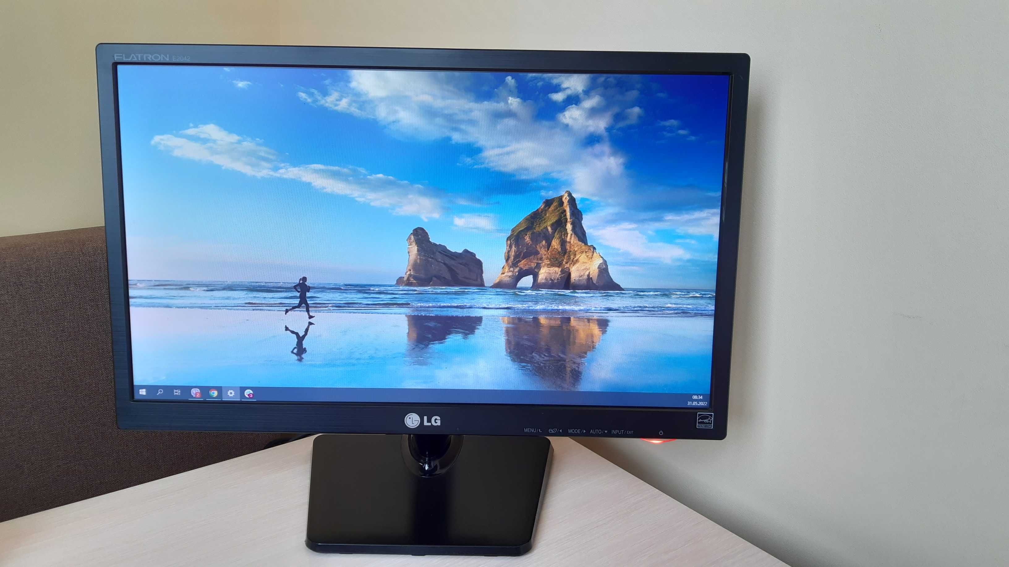 20" LG Electronics E2042C-BN Black. Монітор. відмінний стан